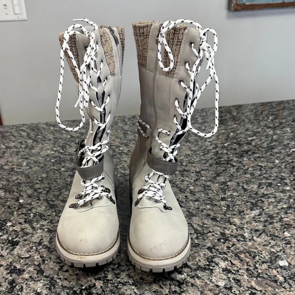 Tex Gray Winter mid calf Boots with Knit Cuff EUC 10.5